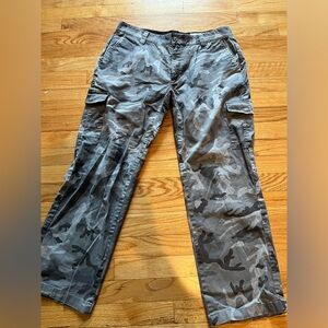 Massif Gray Camo Pants, 34 W and 27 L